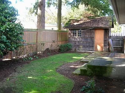 Unit #5 Pic - private fully fenced yard