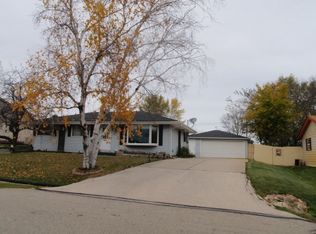 5718 Alburg Ave, Racine, WI 53406