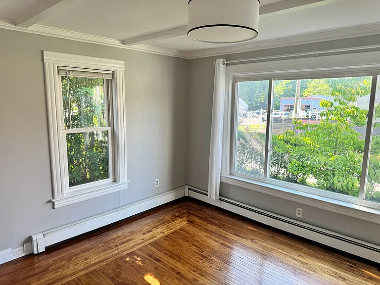 22 Pleasant St #A — Photo 1