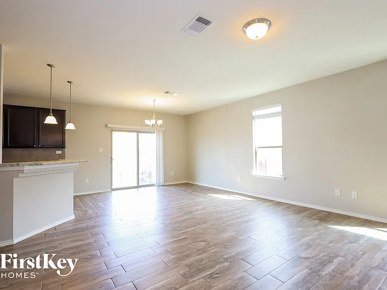 7015 Pescala Rdg — Photo 4