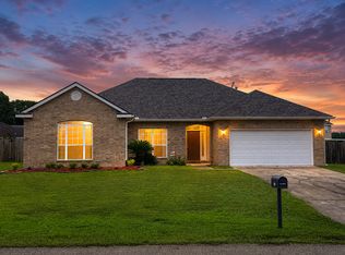 724 Simpson Way, Covington, LA 70435