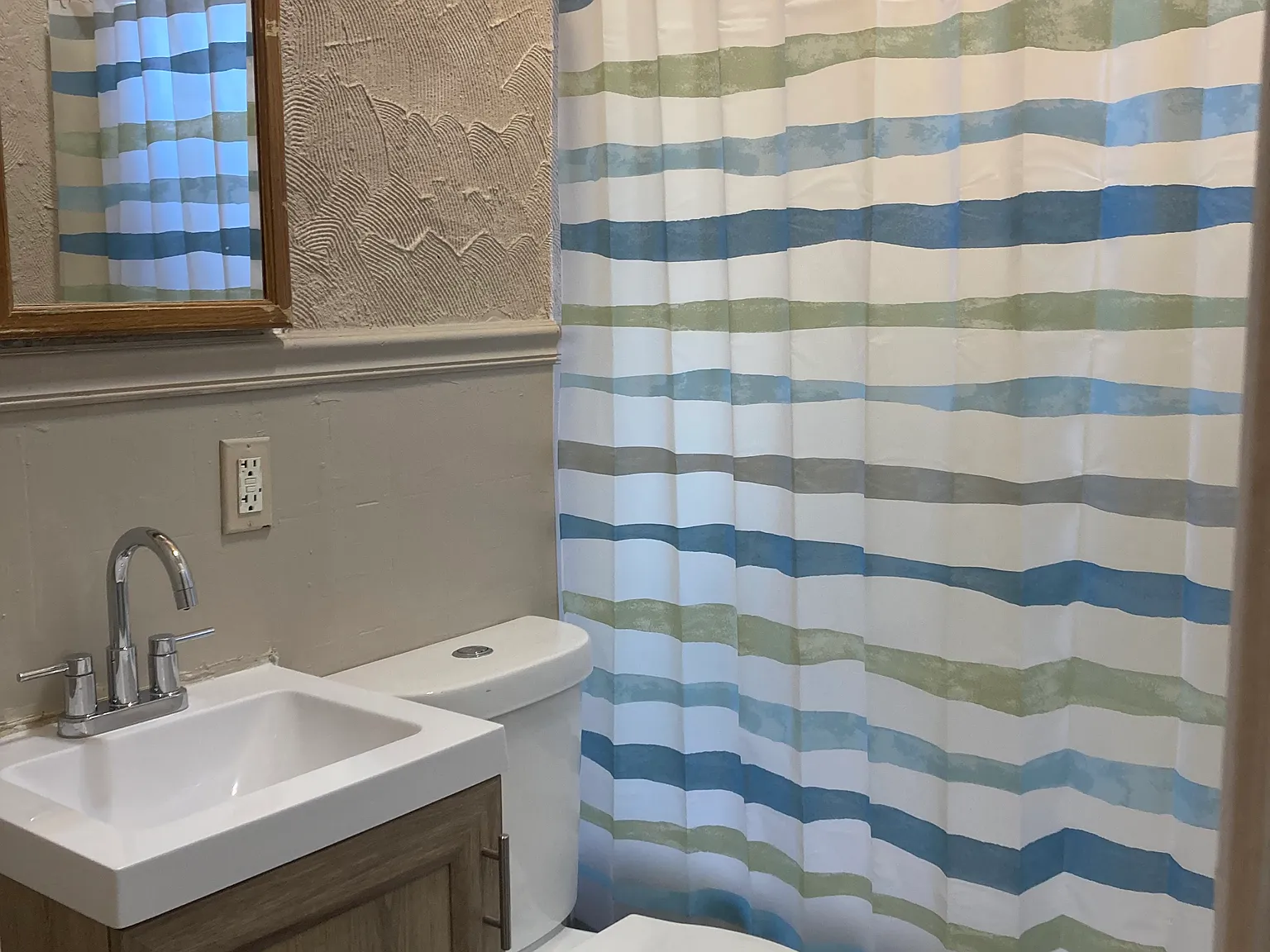 5895 Highland Ave — Photo 3