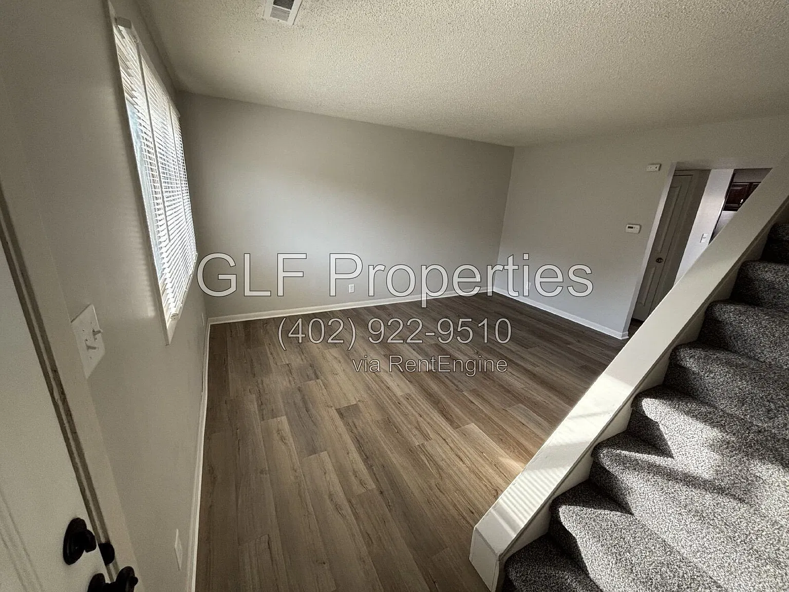 2 bed, 1.5 bath, 930 sqft, $1,025 — Photo 4