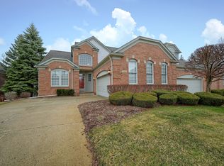 5253 Belmonte Dr, Rochester, MI 48306