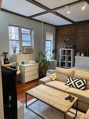 Rented by Sky Management | media 16