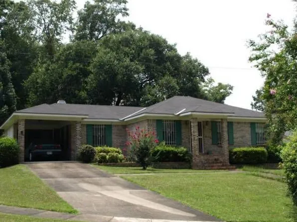 604 Marcus Dr, Mobile, AL 36609