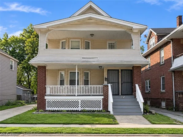 3876 E 143rd St, Cleveland, OH 44128