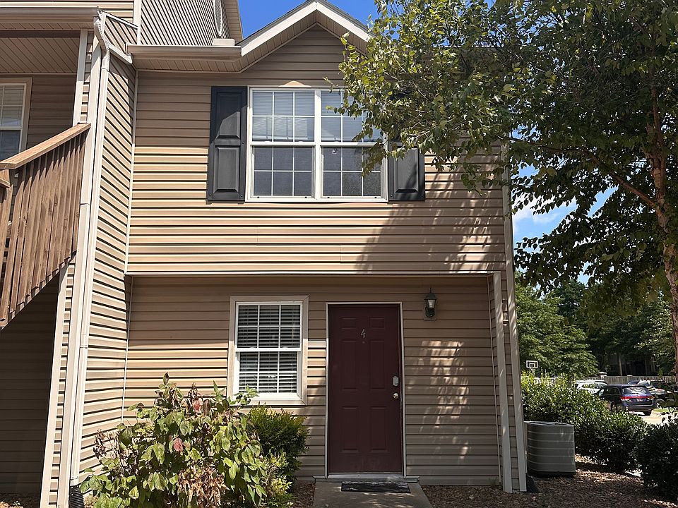 1st image of 2158 N Garland Ave APT 4