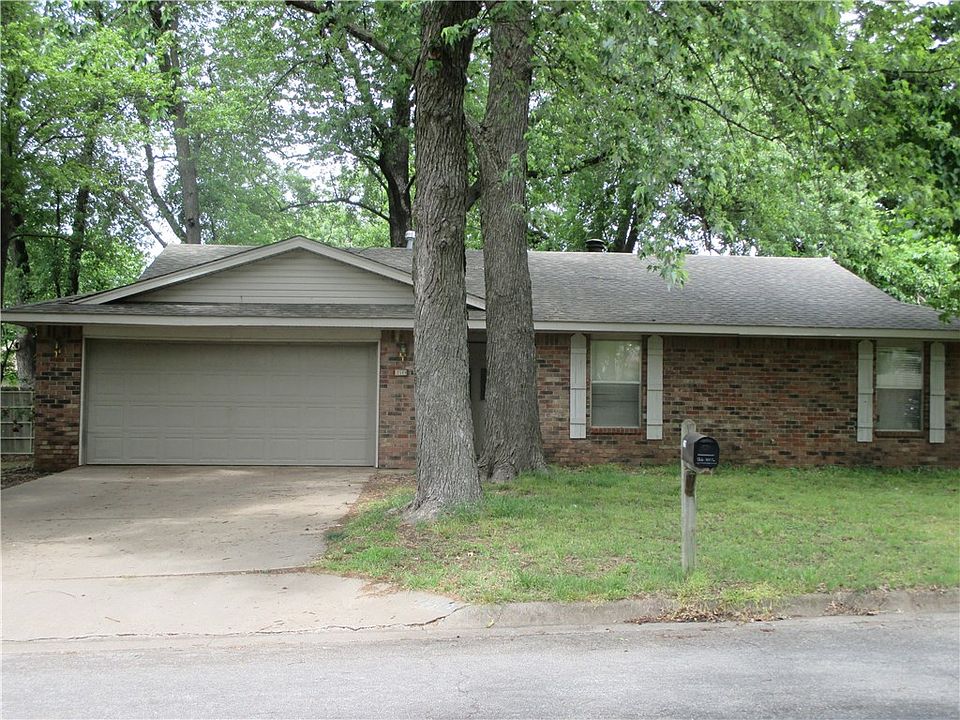 1st image of 2509 Westridge Dr