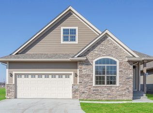 1619 Glade Dr SW, Altoona, IA 50009