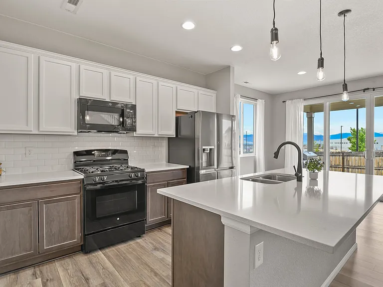 6453 Bodacious Cir — Photo 1
