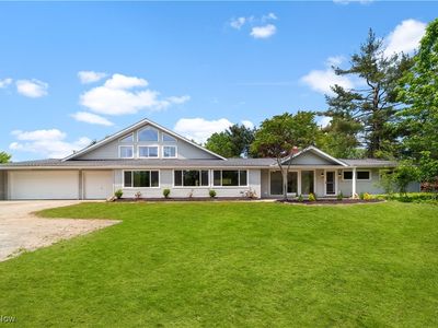9720 Mayfield Rd, Chesterland, OH, 44026
