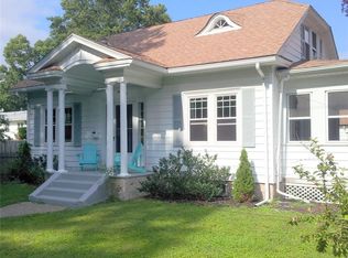 1100 Bullocks Point Ave, Riverside, RI 02915