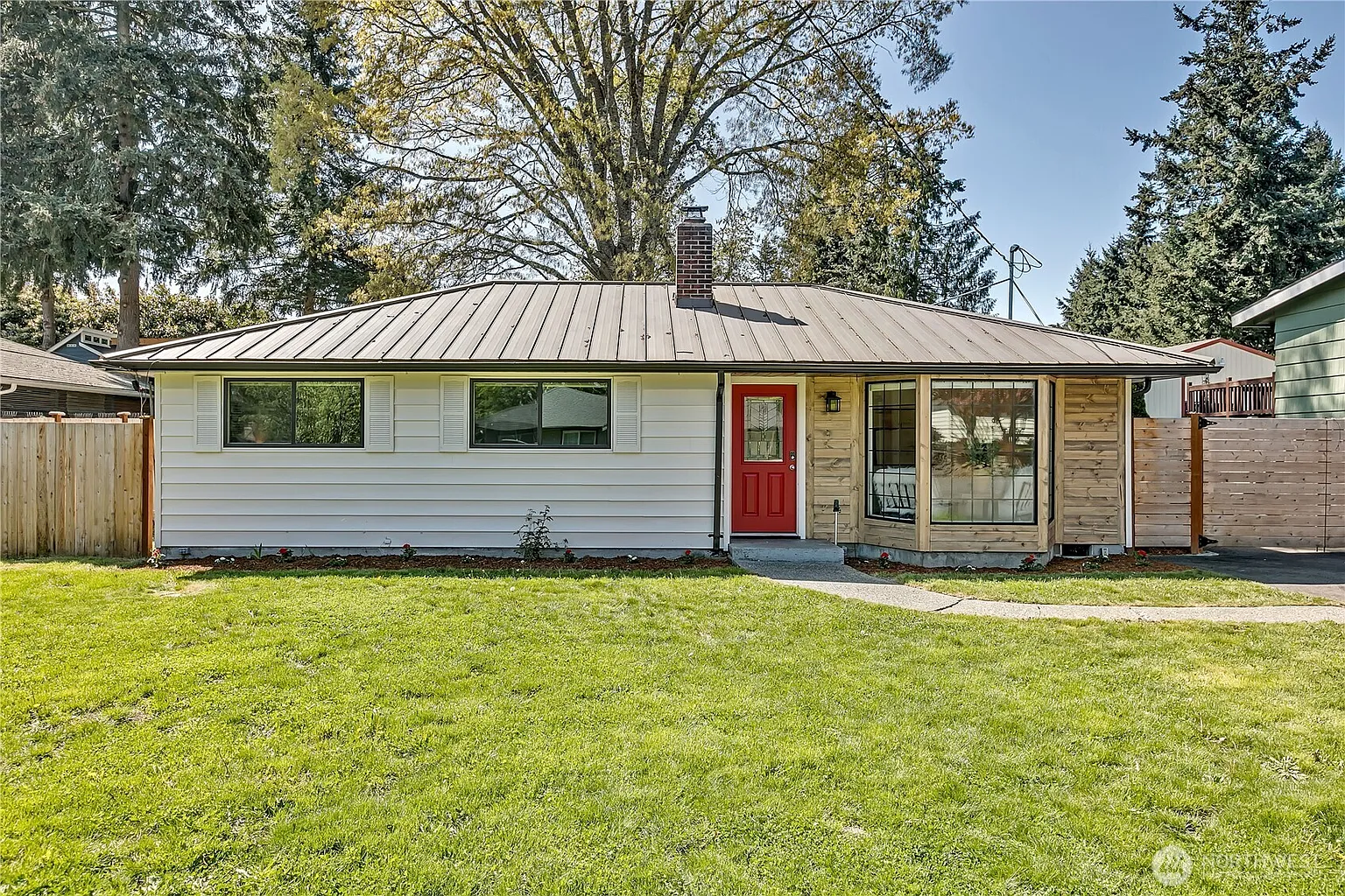 19623 10th Avenue S photo 1