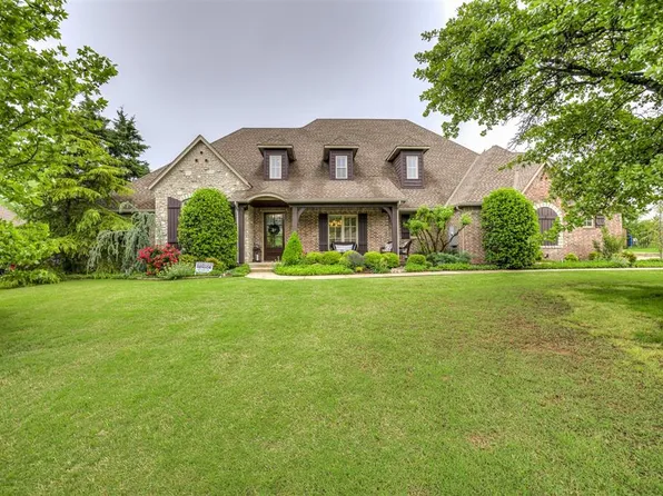 10300 Timber Valley Dr, Oklahoma City, OK 73151