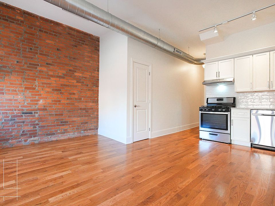 1st image of 650-668 N High St #10-4