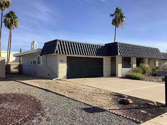 2nd image of 10706 W Pinion Ln
