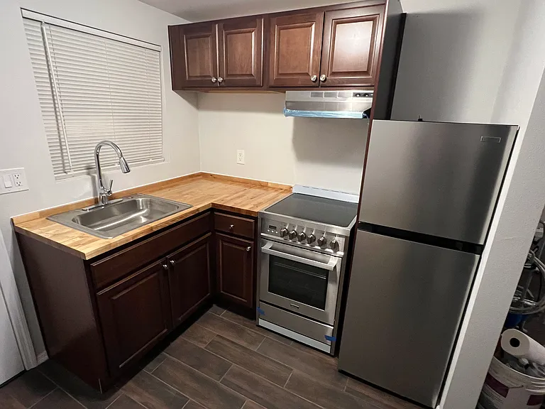441 E Brady St #1 — Photo 3