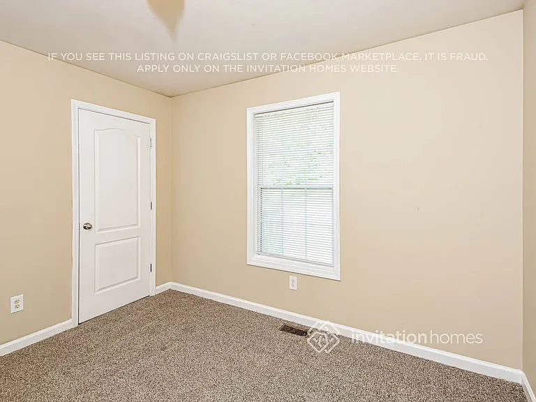 186 Sandstone Pl — Photo 13