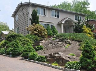 59 W Bayview Ave, Englewood Cliffs, NJ 07632