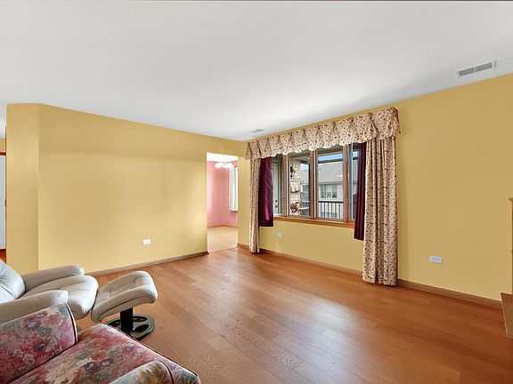 4th image of 5117 139th Pl #509