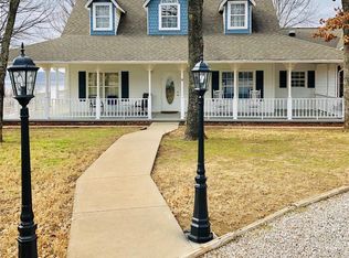 8844 S Coyote Hills Dr, Claremore, OK 74017