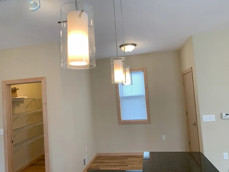2507 S Logan Ave — Photo 7
