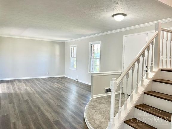 4th image of 8025 Autumn Ln