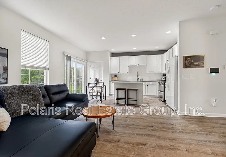 9439 Tanhurst Dr — Photo 8