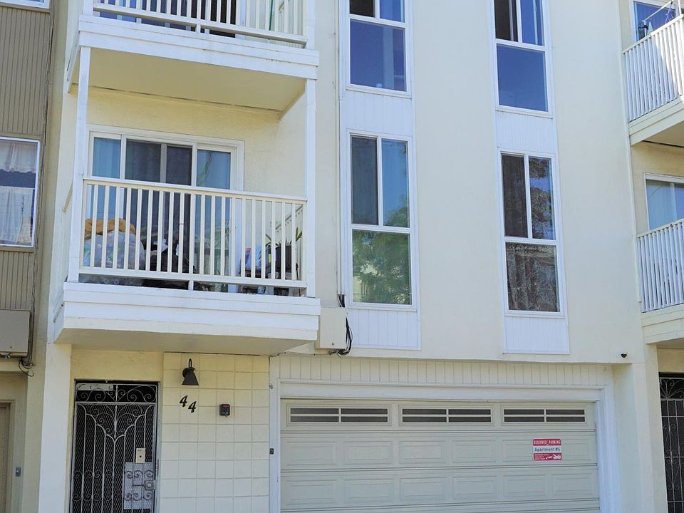 1st image of 44 1st Ave APT 3