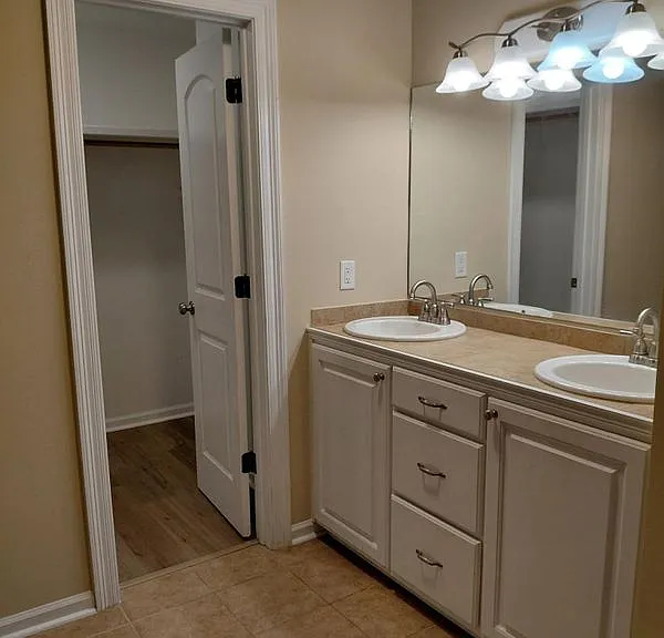 13176 Brian Park Dr — Photo 7