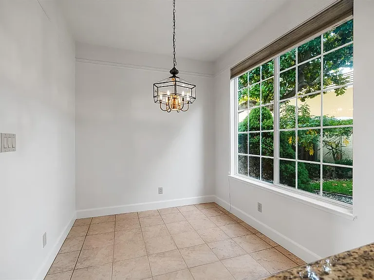 8 Orchard Ln — Photo 12