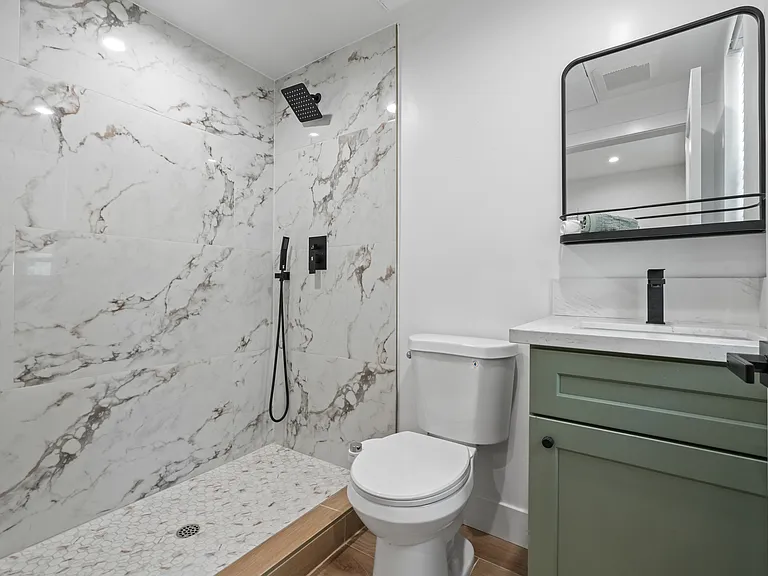 Private Bathroom (ensuite)