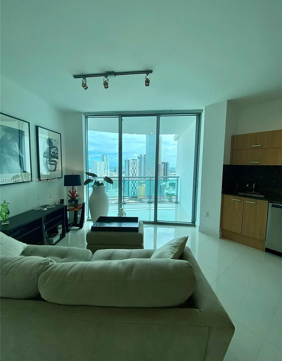 Wind Condo — Photo 3