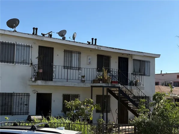 1354 E Wesley Dr, Long Beach, CA 90806