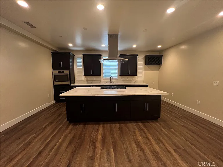 13804 Cordary Ave — Photo 34