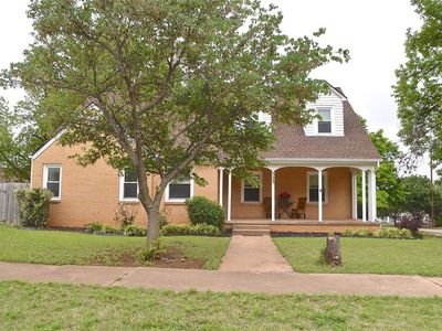 323 N Broad St, Guthrie, OK, 73044