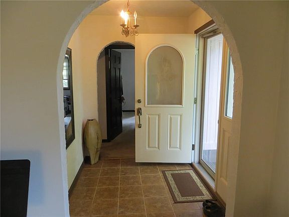 5th image of 828 Gettysburg Ct