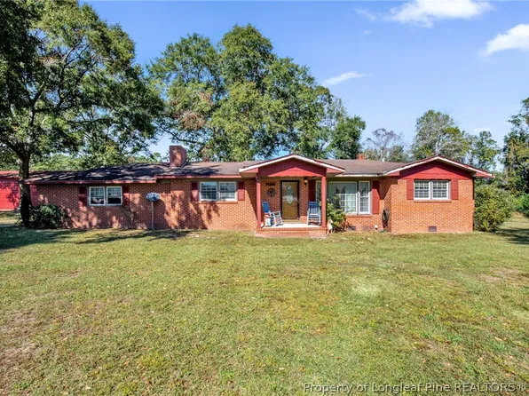 2479 Rockfish Rd, Raeford, NC 28376