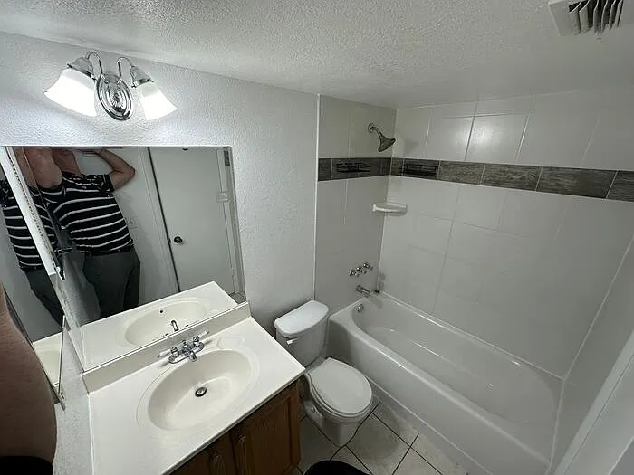 6020 Village Cir N — Photo 7