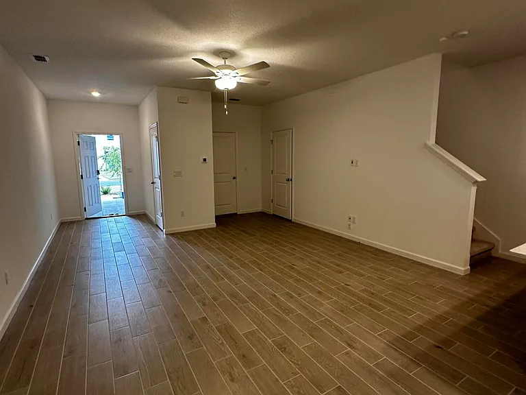 1677 Pacifico Way — Photo 5