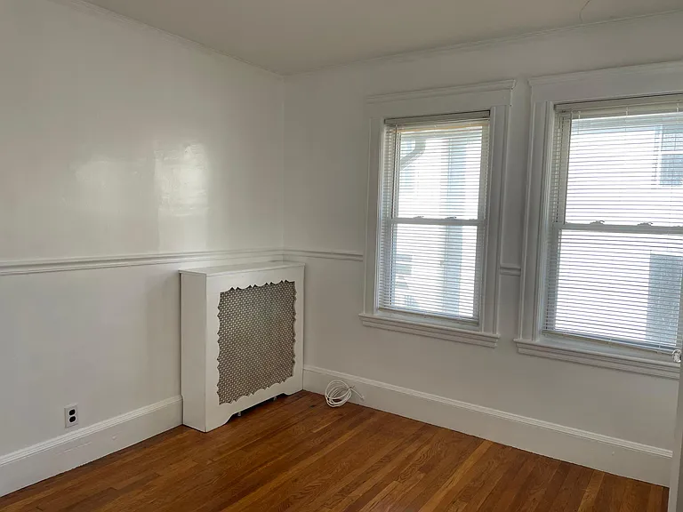 38 Hemlock St #2 — Photo 8