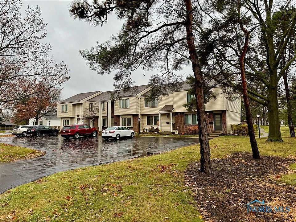 2 Meadowbrook Dr, Perrysburg, OH 43551 Zillow