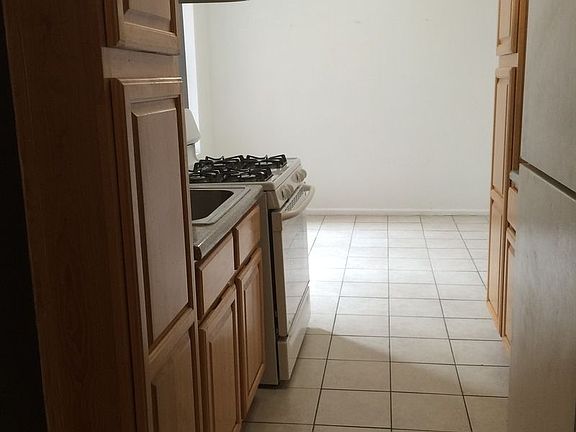 3rd image of 350 Sterling St APT 2B