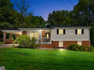 890 Chestnut Dr, Jackson, GA 30233