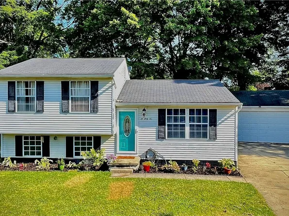 662 Northwood Ct, Ravenna, OH 44266