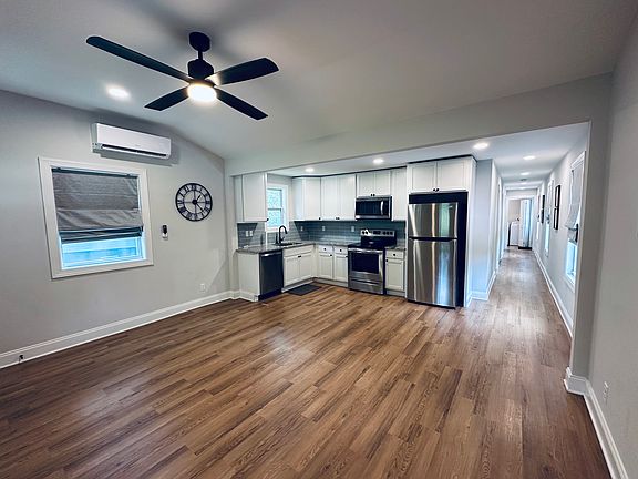 3rd image of 2133 Franklin Ln