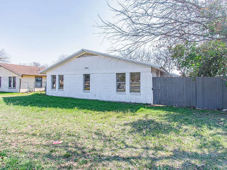 4405 Teri Rd #B — Photo 18