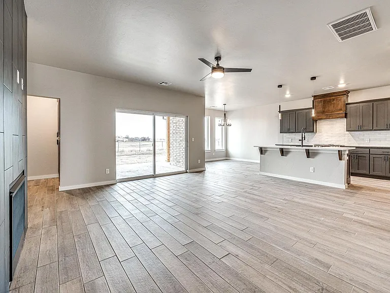 109 Carlow Way — Photo 14