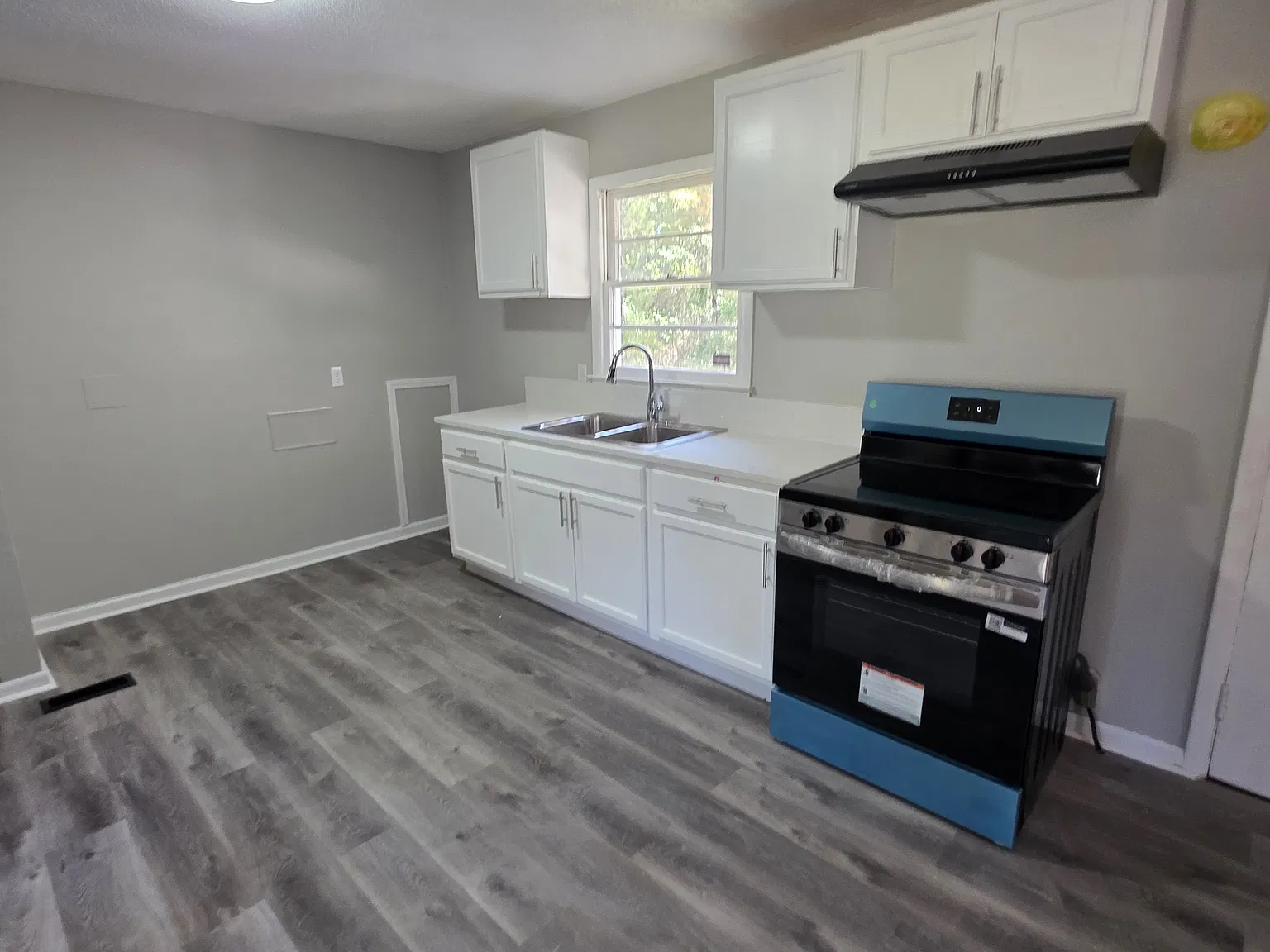 4 bed, 1475 sqft, $1,750 — Photo 2
